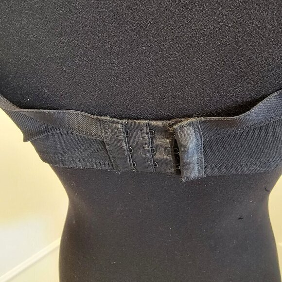 Y2K Barely Breezies Lace nylon underwire bra, size 38C - Picture 6 of 12